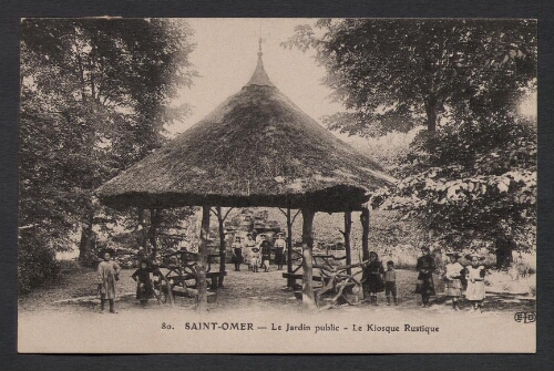 Saint-Omer : Le Jardin public, le kiosque rustique