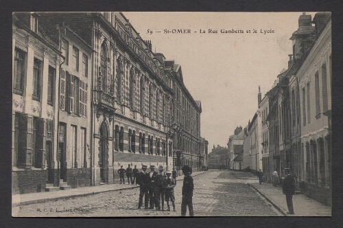 St-Omer : La Rue Gambetta et le Lycée