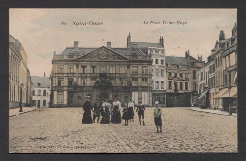 Saint-Omer : La Place Victor-Hugo