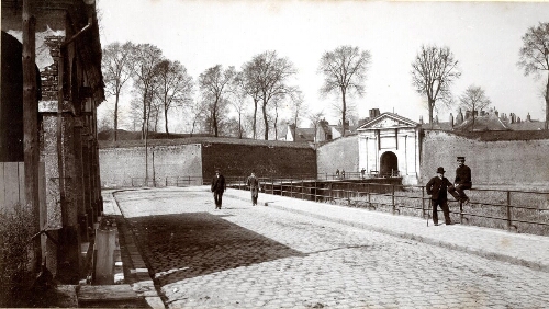 Saint-Omer, fortifications. Porte d'Arras et corps de garde