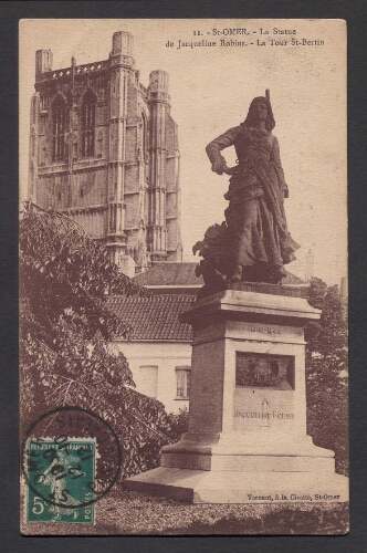 St-Omer : La Statue de Jacqueline Robins - La Tour St-Bertin