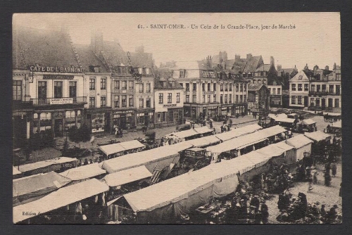 Saint-Omer : Un Coin de la Grande-Place, jour de Marché