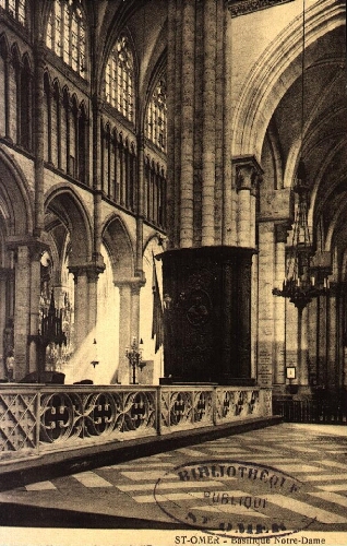 St-Omer -  Basilique Notre-Dame -  Vue prise du côté de l'Evangile vers l'autel de Notre-Dame